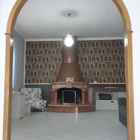 Amphitheatrum Gate Guest house