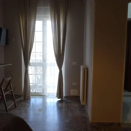 בית הארחה Amphitheatrum Gate פומפיי